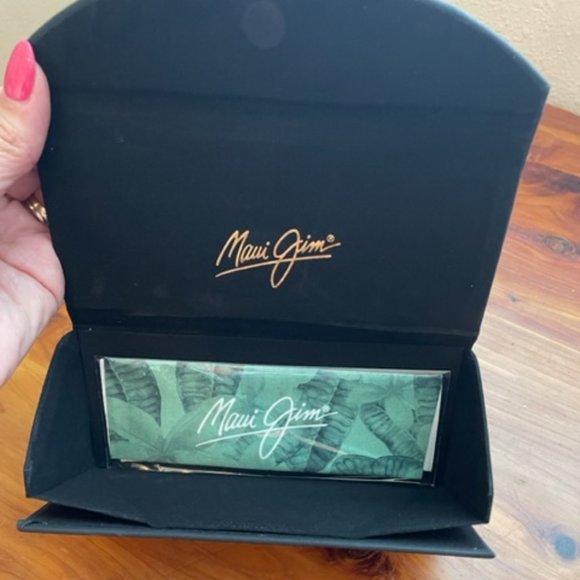 Maui Jim Accessories Maui Jim Sunglass Case Poshmark